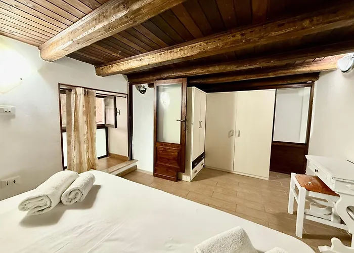 Apartment Casa Del Cortile Secco